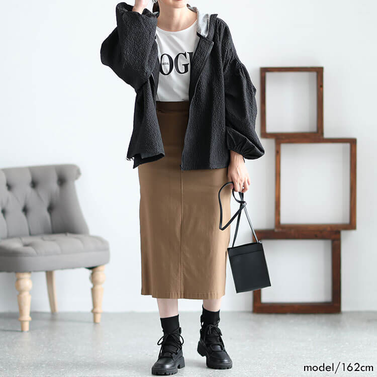 GOLD JAPAN(ゴールドジャパン)の40代低身長さんに似合うスカートコーデの画像