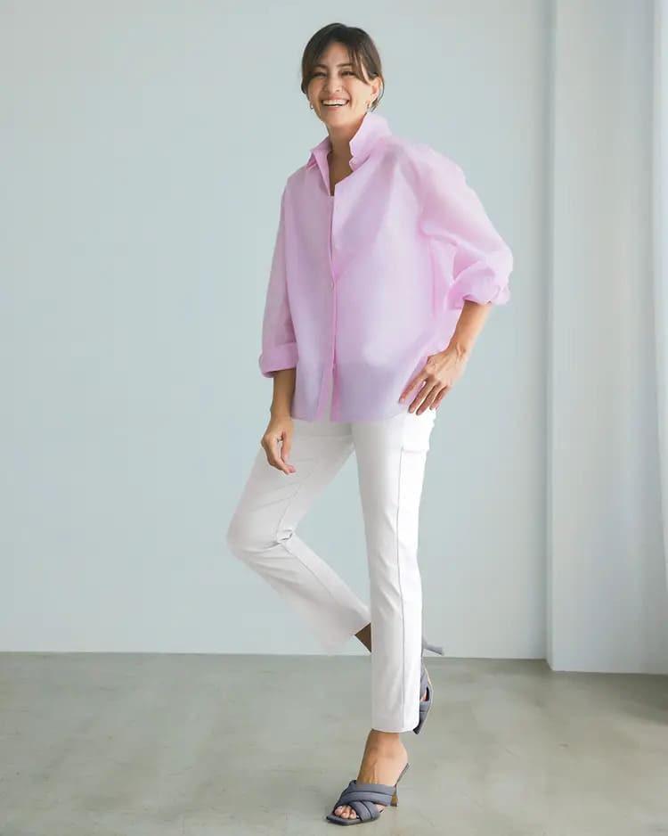 DoCLASSEの40代女性向けプチプラなピンクシャツコーデ