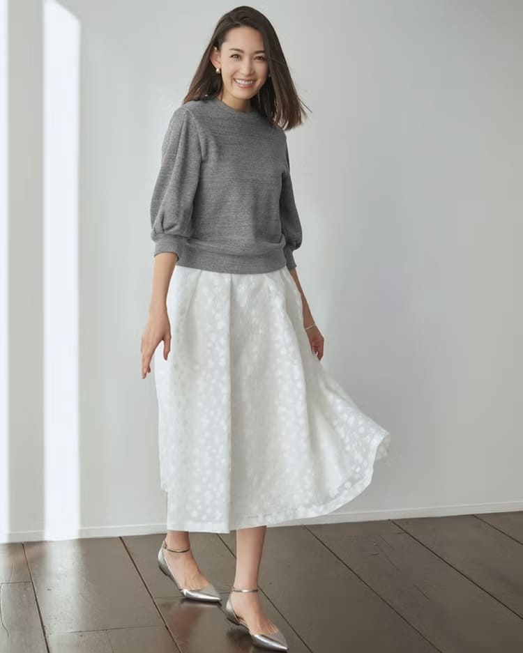 DoCLASSEの40代女性に似合うグレートップスコーデ