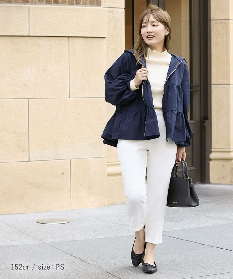 ニッセンPetitjo(プッチージョ)の60代低身長さんに似合うネイビーコートコーデ