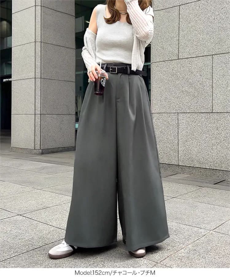 神戸レタスの低身長向けグレーパンツコーデ