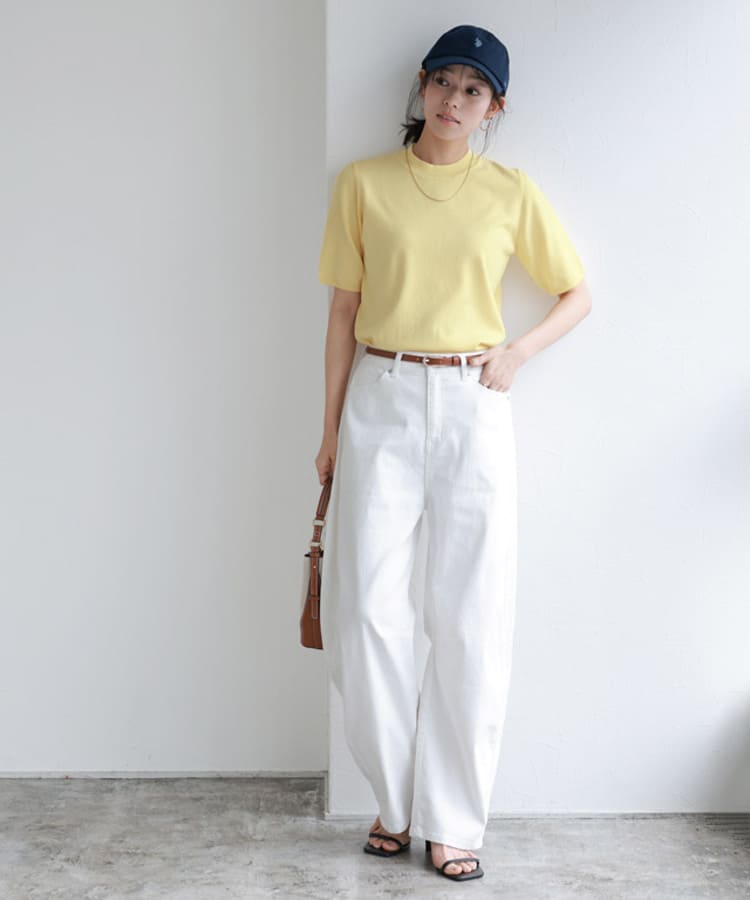 Pierrotの高身長向け白パンツコーデ