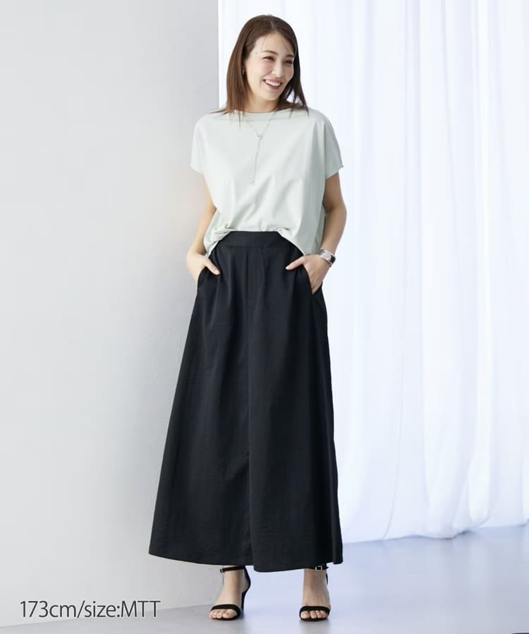 slattgir.の高身長向けモノトーンコーデ