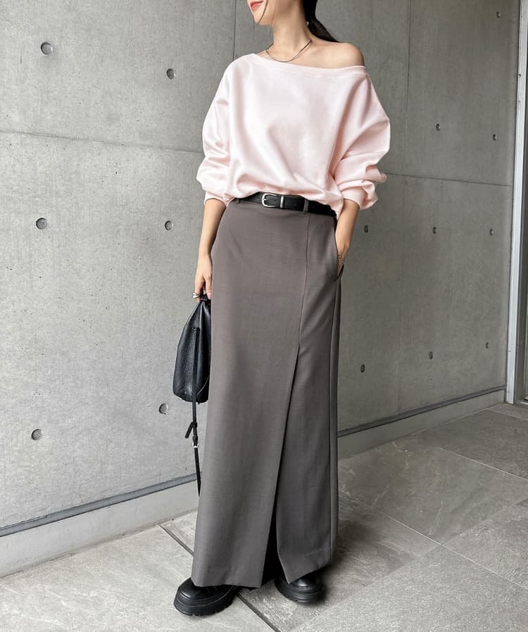 and Me...の30代女性に似合うスカートコーデ