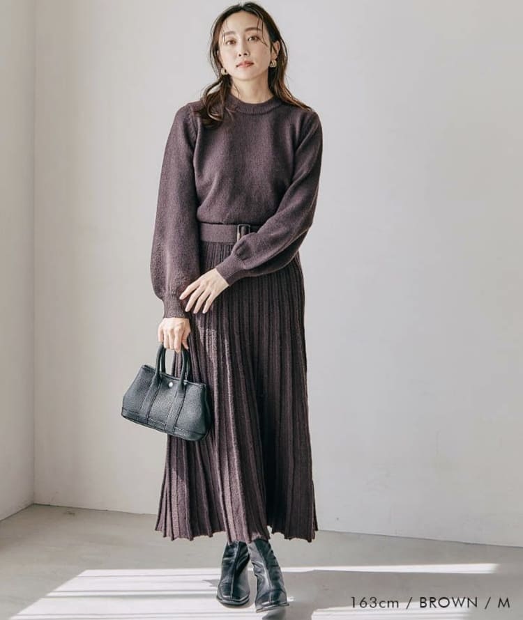 aquagarageの30代女性に似合うブラウンワンピース