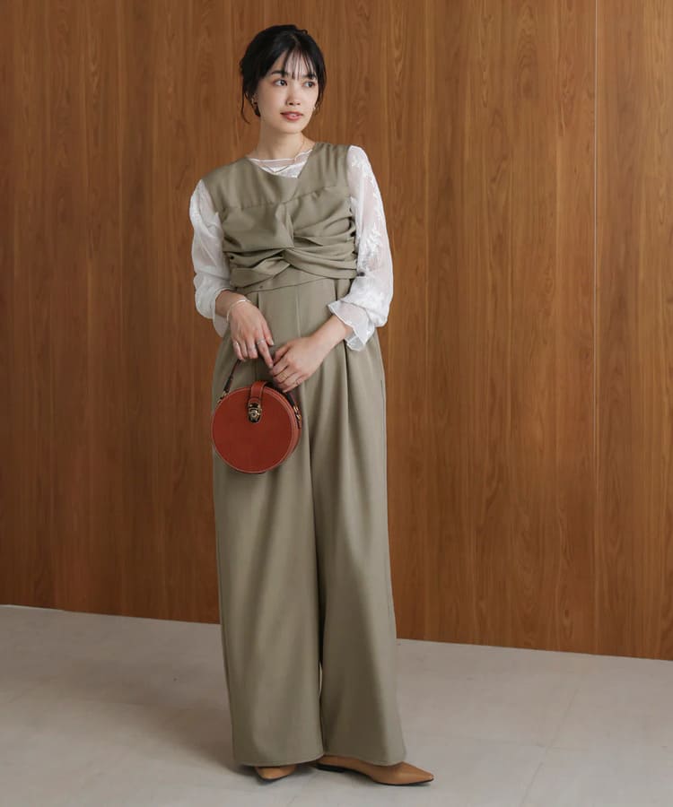 Bou Jeloudの30代女性に似合うセットアップコーデ