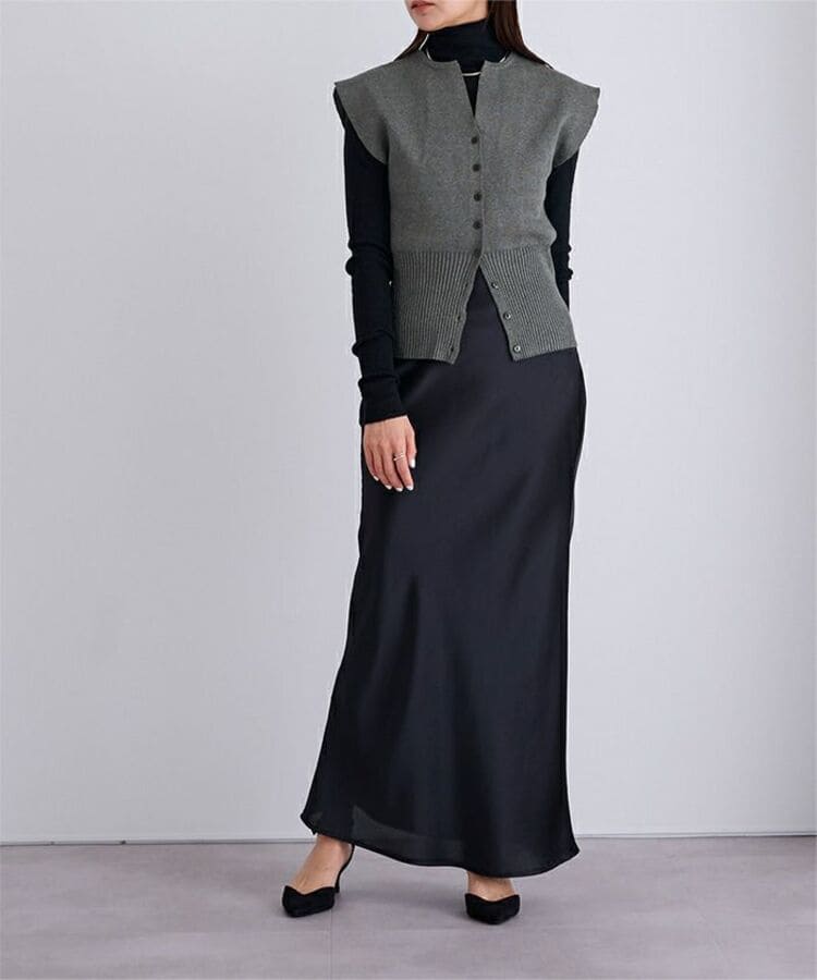 ur'sの50代女性に似合うスカートコーデ