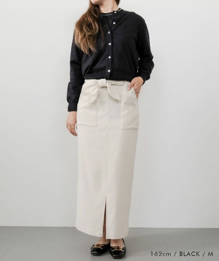 aquagarage(アクアガレージ)の白スカートコーデ