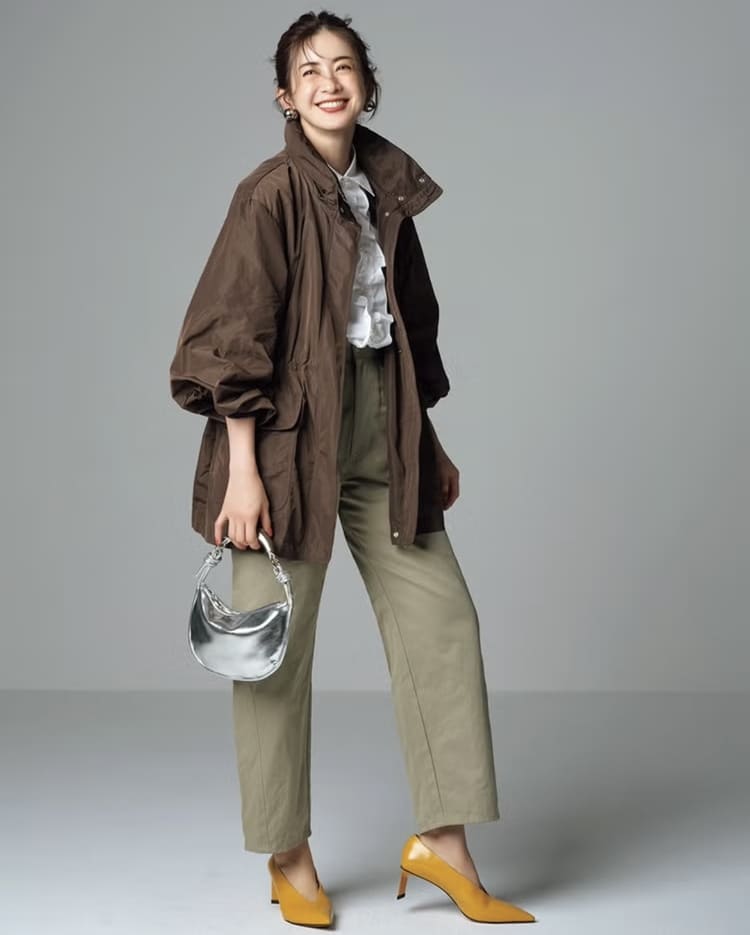 DoCLASSE(ドゥクラッセ)のブラウンジャケットコーデ