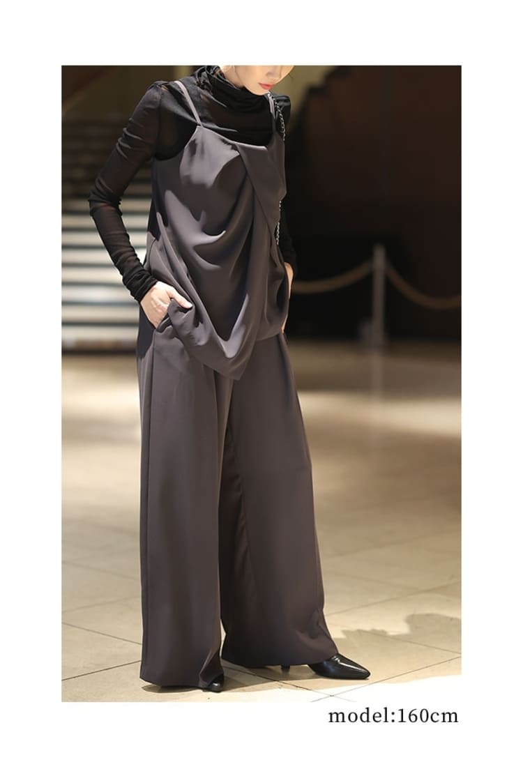 Sawa a la modeの50代向け大人可愛いチャコールパンツコーデ