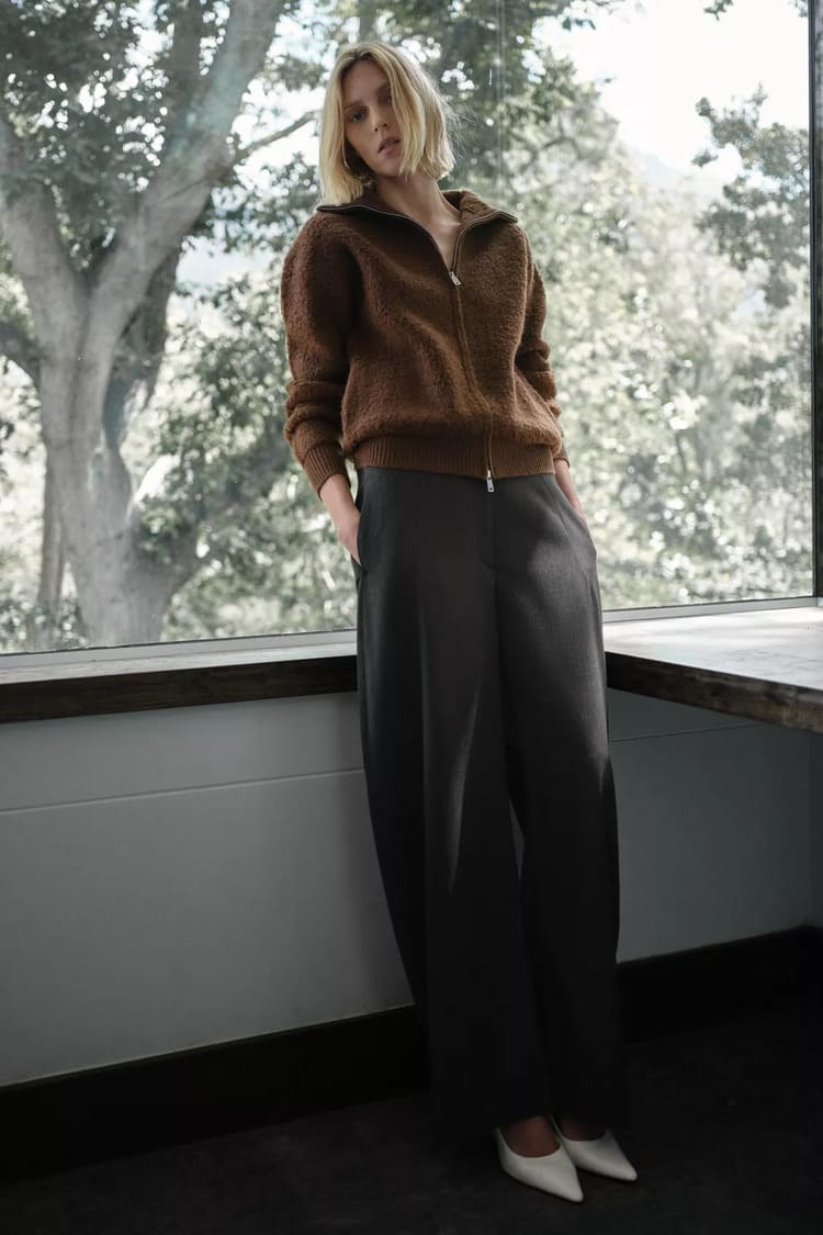 ZARAの50代向け大人可愛いコーデ