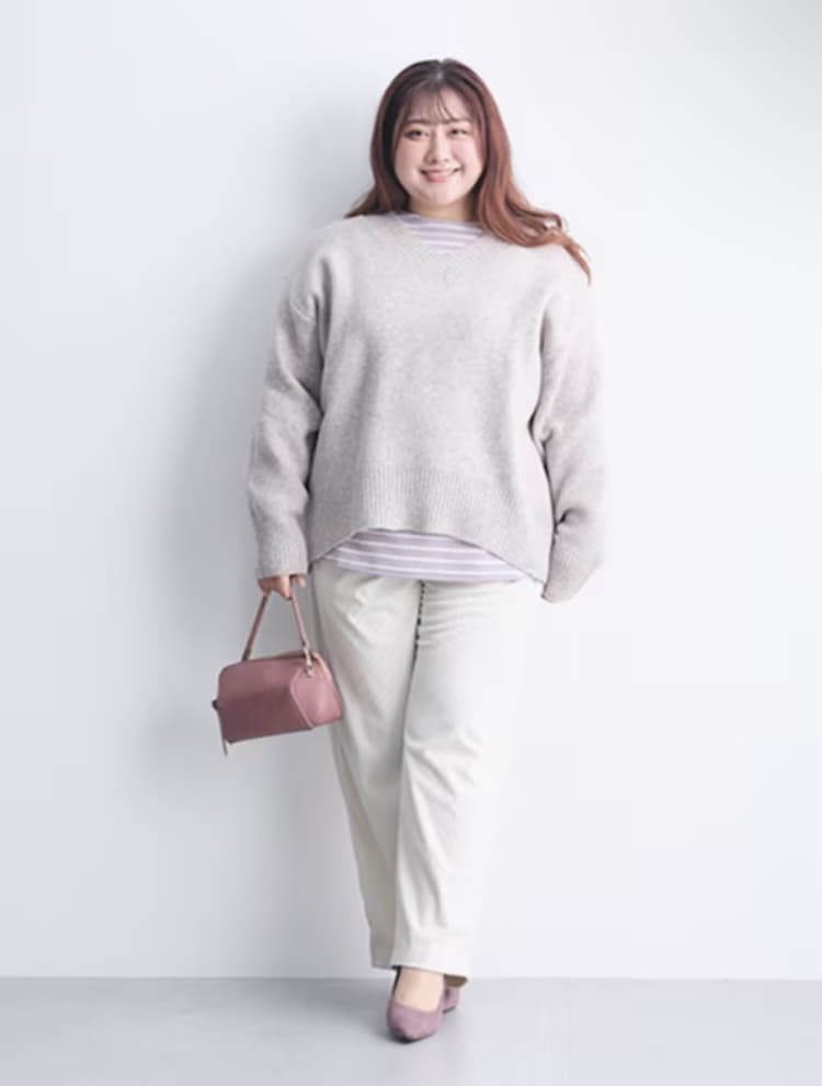 SMILE LANDのぽっちゃり女子向け白パンツコーデ