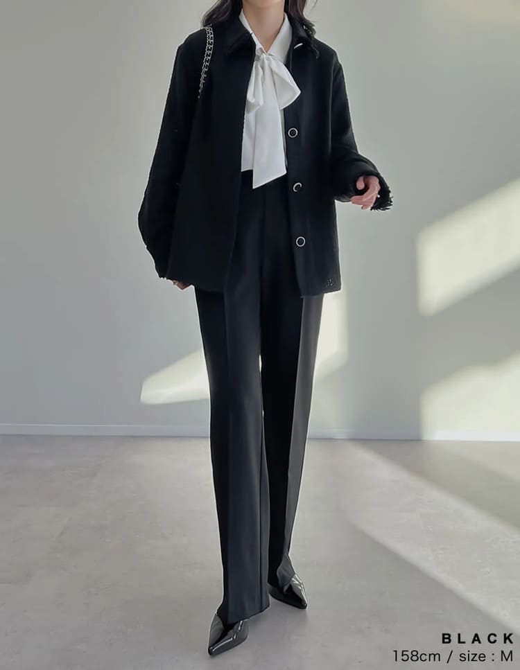 Re:EDITのオフィスカジュアルな黒ジャケットコーデ