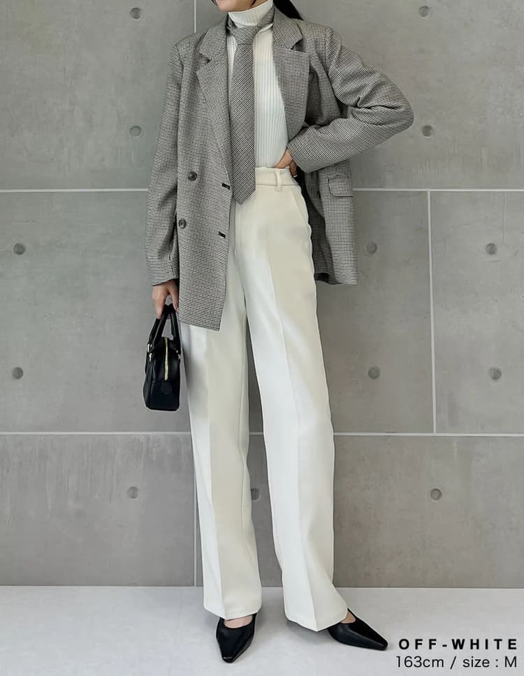 Re:EDITのオフィスカジュアルな白パンツコーデ