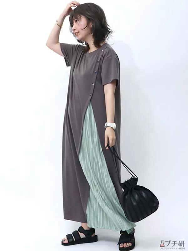 プロ検証 Bou Jeloud ブージュルード のボタン付スリットプリーツワンピースを徹底レビュー プチ研 プチプラファッション研究所